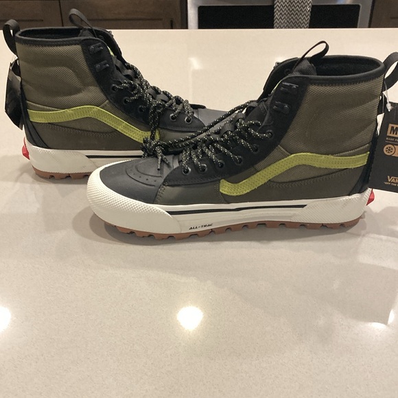 Vans MTE Sk8-Hi Gore-Tex Insulated Shoe Size 10.5 NWT - Picture 4 of 9